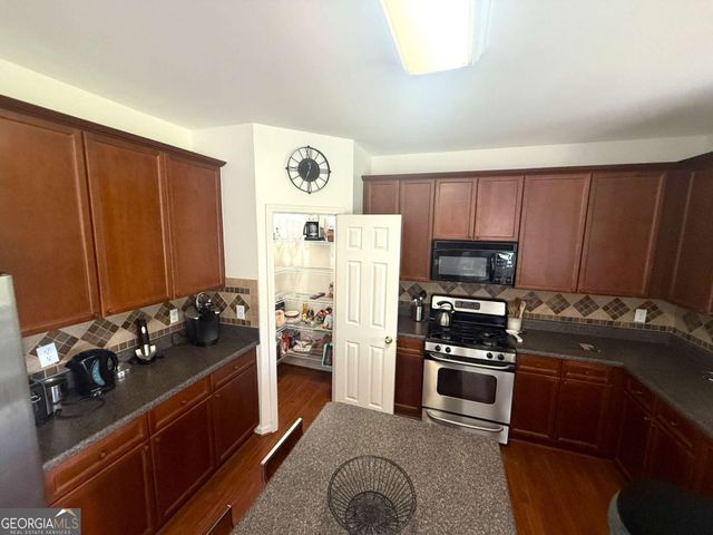 6640 Grand Magnolia Drive, Buford, GA 30518