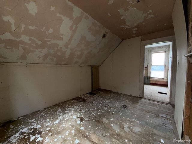 2546 W Forest Avenue, Detroit, MI 48208