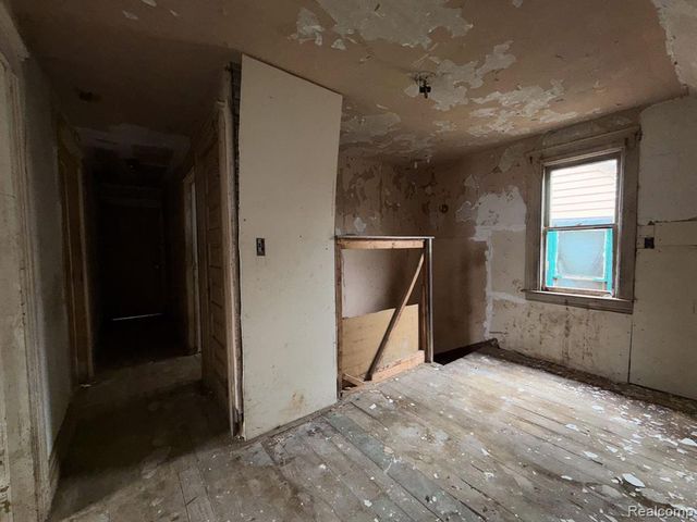 2546 W Forest Avenue, Detroit, MI 48208