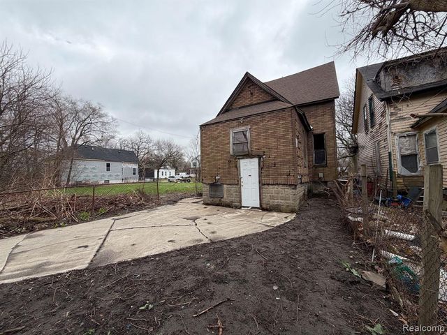 2546 W Forest Avenue, Detroit, MI 48208