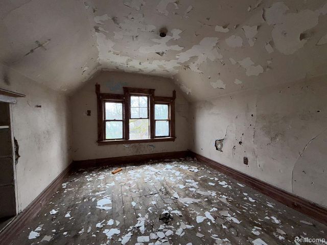 2546 W Forest Avenue, Detroit, MI 48208