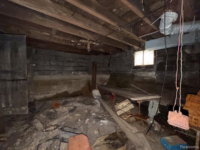 2546 W Forest Avenue, Detroit, MI 48208