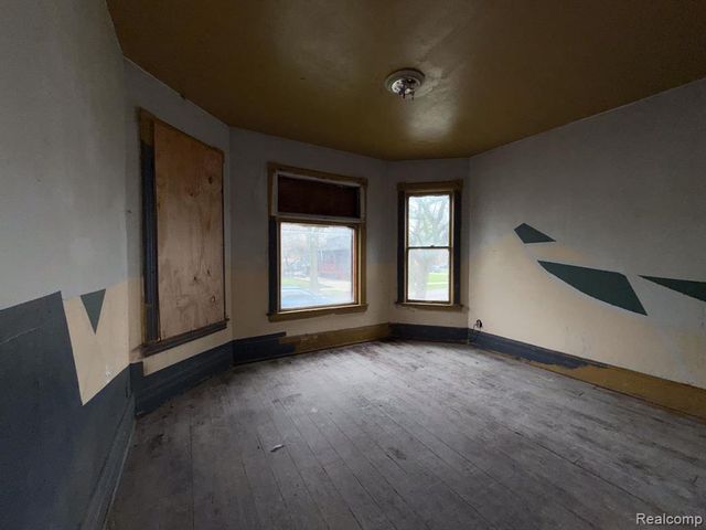 2546 W Forest Avenue, Detroit, MI 48208