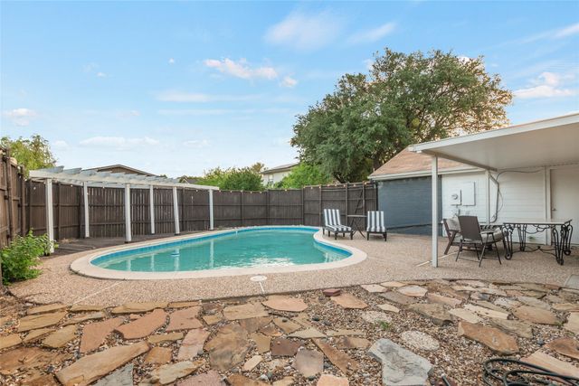 4513 Hale Street, The Colony, TX 75056