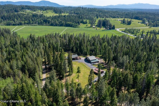 4684 E Wildlife TRL, Hayden, ID 83835