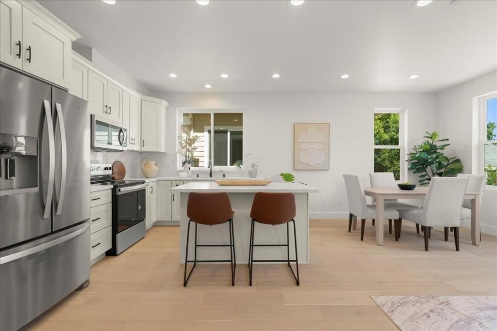 Image 11 of property listing at 188 W Rincon Avenue, Campbell, CA 95008