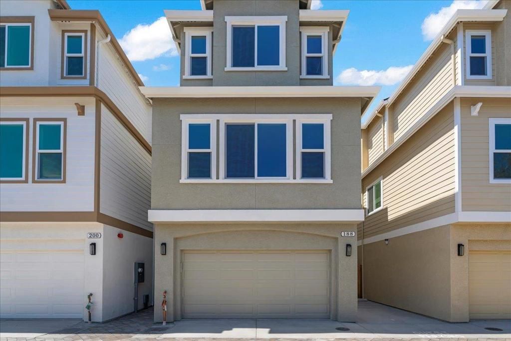 Image 2 of property listing at 188 W Rincon Avenue, Campbell, CA 95008