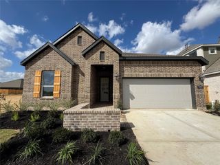 9425 Pacific Crest Court, Porter Heights, TX 77365