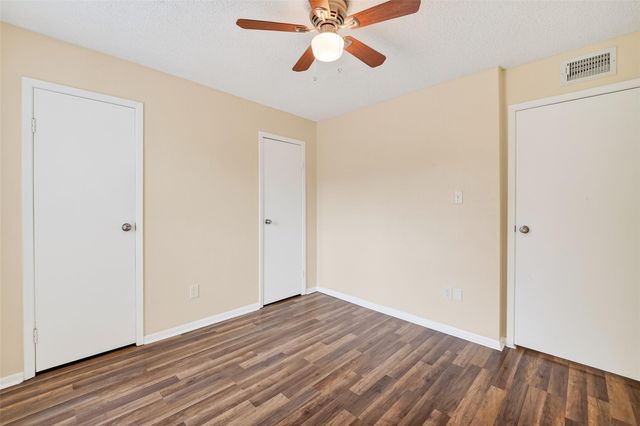 3919 Fairmont Parkway 195, Pasadena, TX 77504