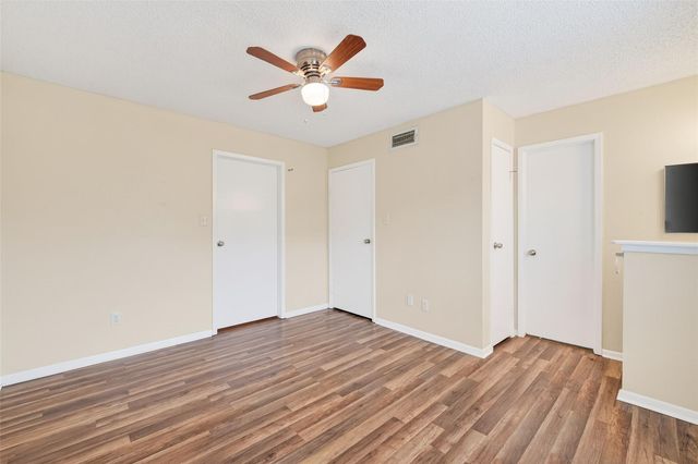 3919 Fairmont Parkway 195, Pasadena, TX 77504