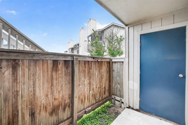 3919 Fairmont Parkway 195, Pasadena, TX 77504