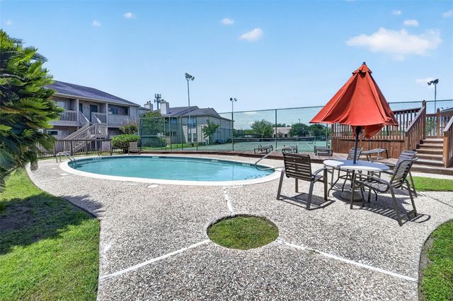 3919 Fairmont Parkway 195, Pasadena, TX 77504