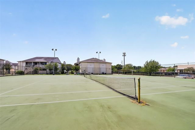 3919 Fairmont Parkway 195, Pasadena, TX 77504