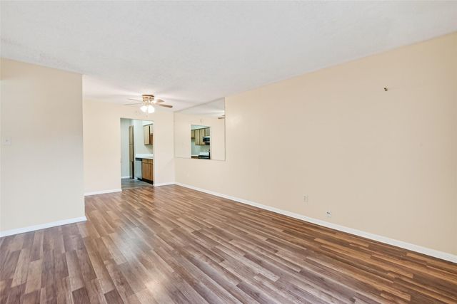 3919 Fairmont Parkway 195, Pasadena, TX 77504