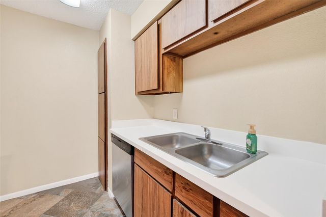 3919 Fairmont Parkway 195, Pasadena, TX 77504