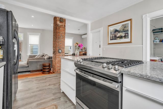 11 Doris St 3, Boston, MA 02125