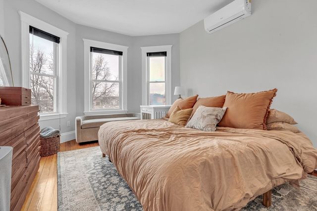 11 Doris St 3, Boston, MA 02125