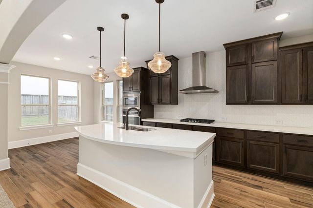 6014 Lake Bridge Lane, Manvel, TX 77578