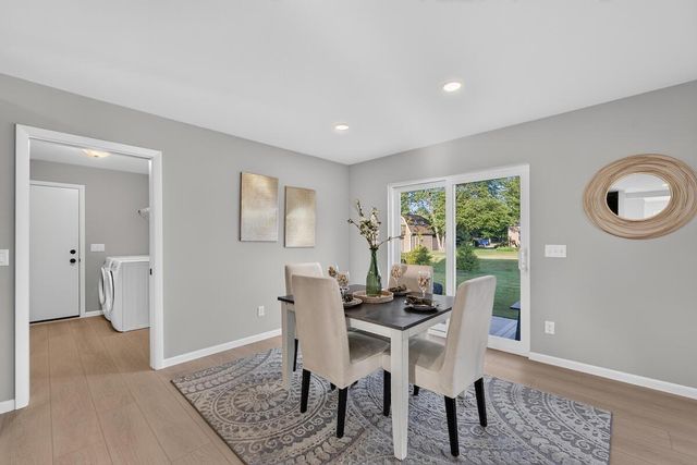 5998 Lillie CIRCLE, Racine, WI 53402