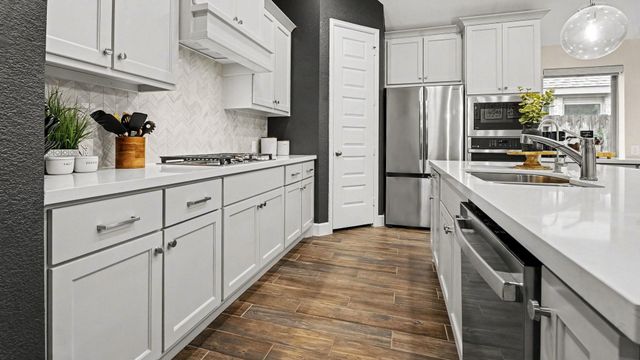 12322 Palmetto Drive, Mont Belvieu, TX 77523