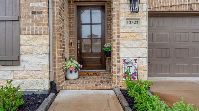12322 Palmetto Drive, Mont Belvieu, TX 77523