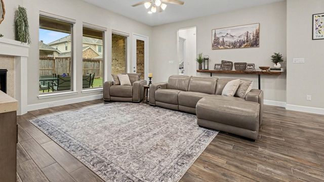 12322 Palmetto Drive, Mont Belvieu, TX 77523