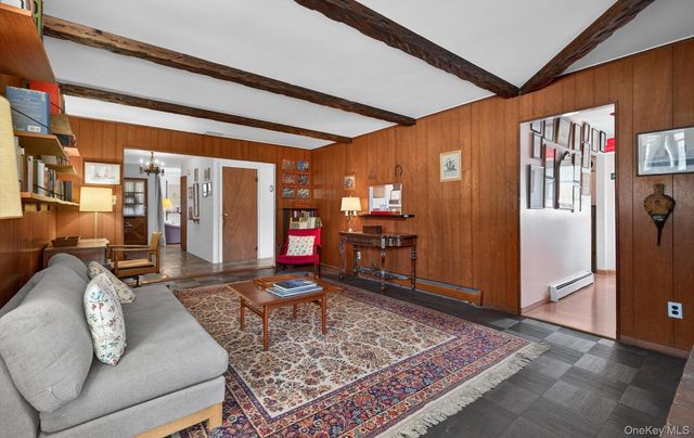 57 Knott Drive, Glen Cove, NY 11542