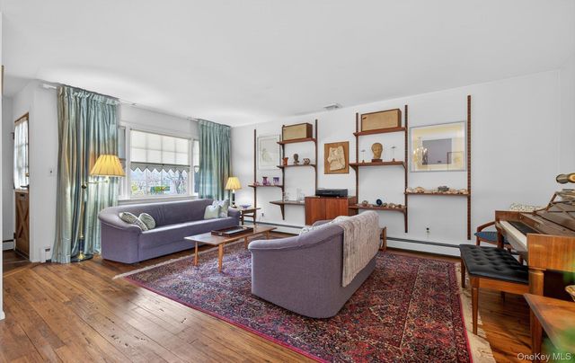 57 Knott Drive, Glen Cove, NY 11542