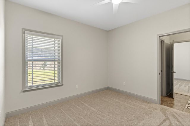 14 E Yellowstone, Hattiesburg, MS 39402