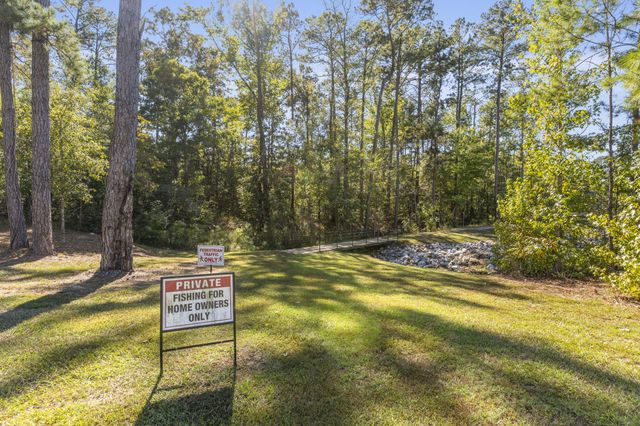 14 E Yellowstone, Hattiesburg, MS 39402