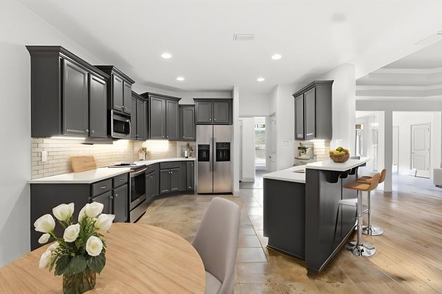 14 E Yellowstone, Hattiesburg, MS 39402