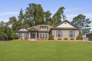 14 E Yellowstone, Hattiesburg, MS 39402