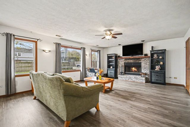 3322 Theodore Street, Joliet, IL 60431