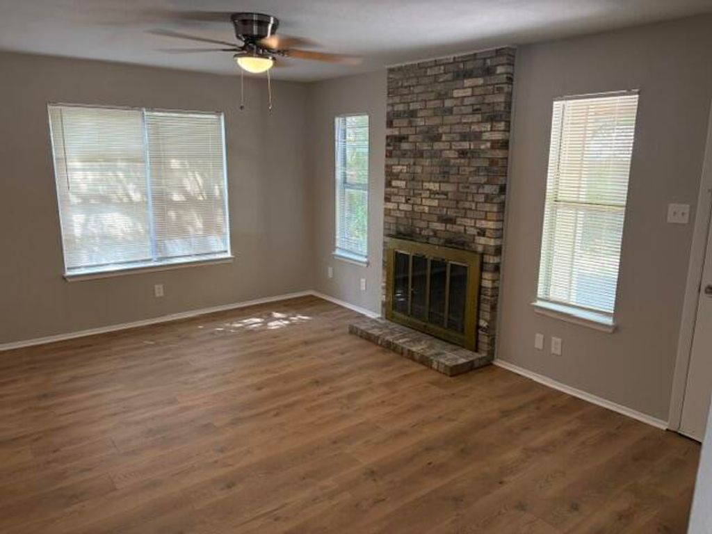 Image 5 of property listing at 1121 Toby Lane, San Angelo, TX 76903