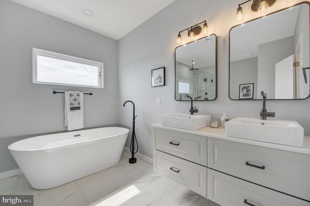 732 DALY ST, Philadelphia, PA 19148
