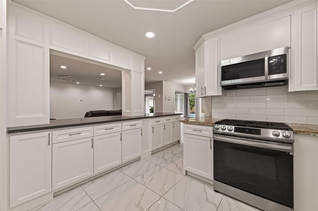 5207 Bent Bough Lane, Houston, TX 77088