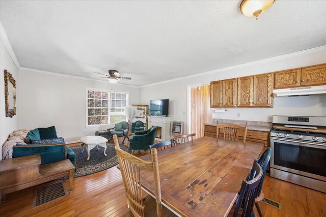 2090 Dorn Farm Place, Sale Creek, TN 37373