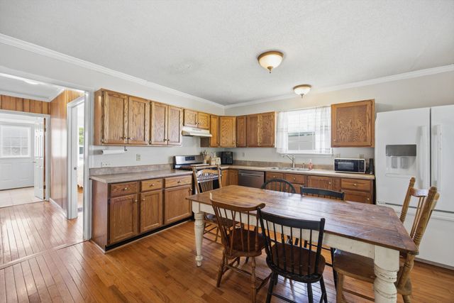2090 Dorn Farm Place, Sale Creek, TN 37373