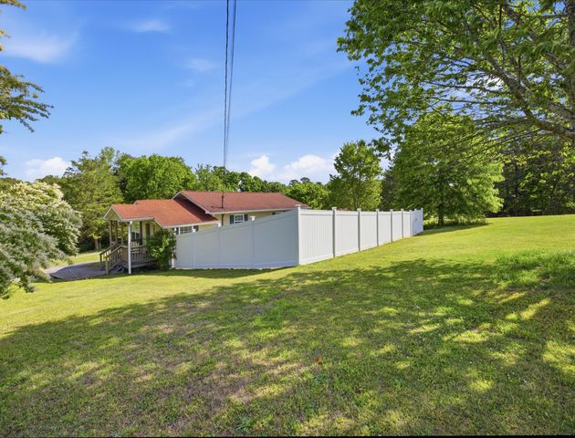 2090 Dorn Farm Place, Sale Creek, TN 37373