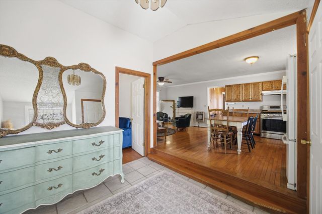 2090 Dorn Farm Place, Sale Creek, TN 37373