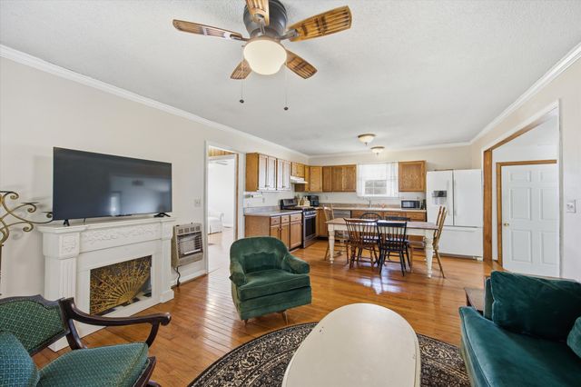 2090 Dorn Farm Place, Sale Creek, TN 37373