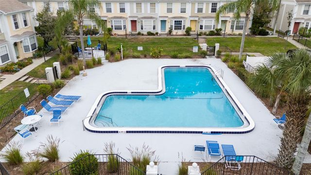 37250 EMBASSY PARK LANE, Dade City, FL 33525