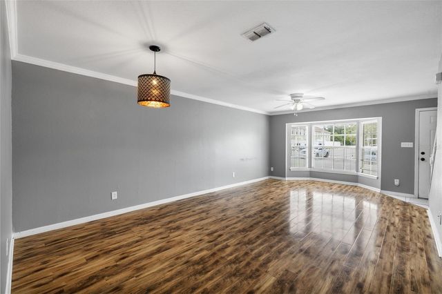 37250 EMBASSY PARK LANE, Dade City, FL 33525