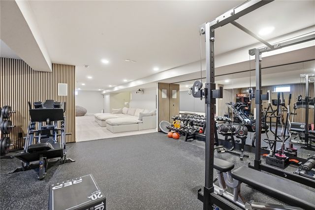 6856 Paragon Road, Washington Twp, OH 45459