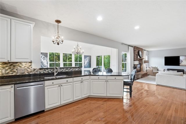 6856 Paragon Road, Washington Twp, OH 45459