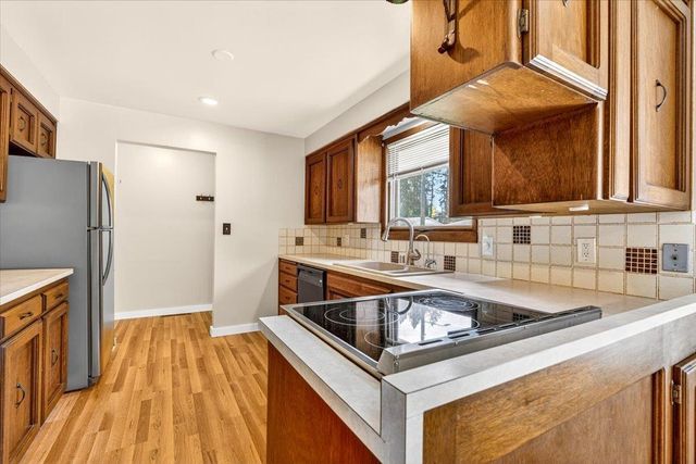 302 W Rainier Way, Spokane, WA 99208