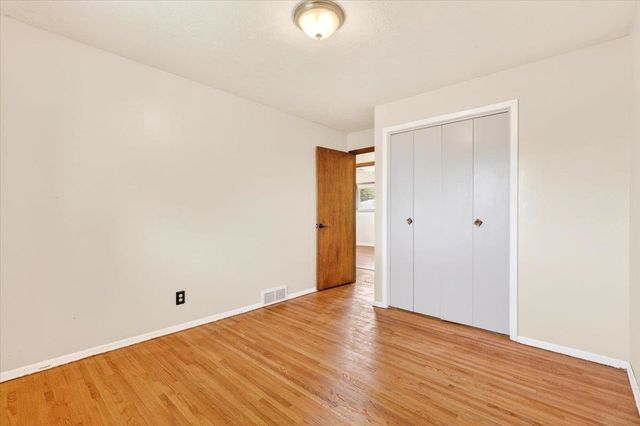302 W Rainier Way, Spokane, WA 99208