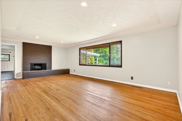 302 W Rainier Way, Spokane, WA 99208
