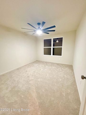 6509 Fair Ridge Ln, Louisville, KY 40291
