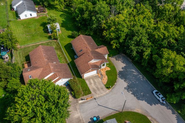 129 Plantation Drive, Lawrenceburg, KY 40342